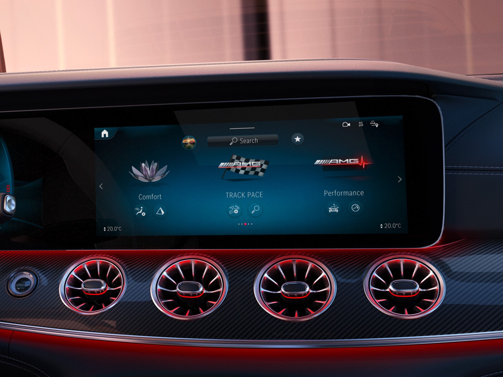 El visualizador de medios del Mercedes-AMG GT Coupé de 4 puertas. MBUX | GT Coupé de 4 puertas | Mercedes-AMG