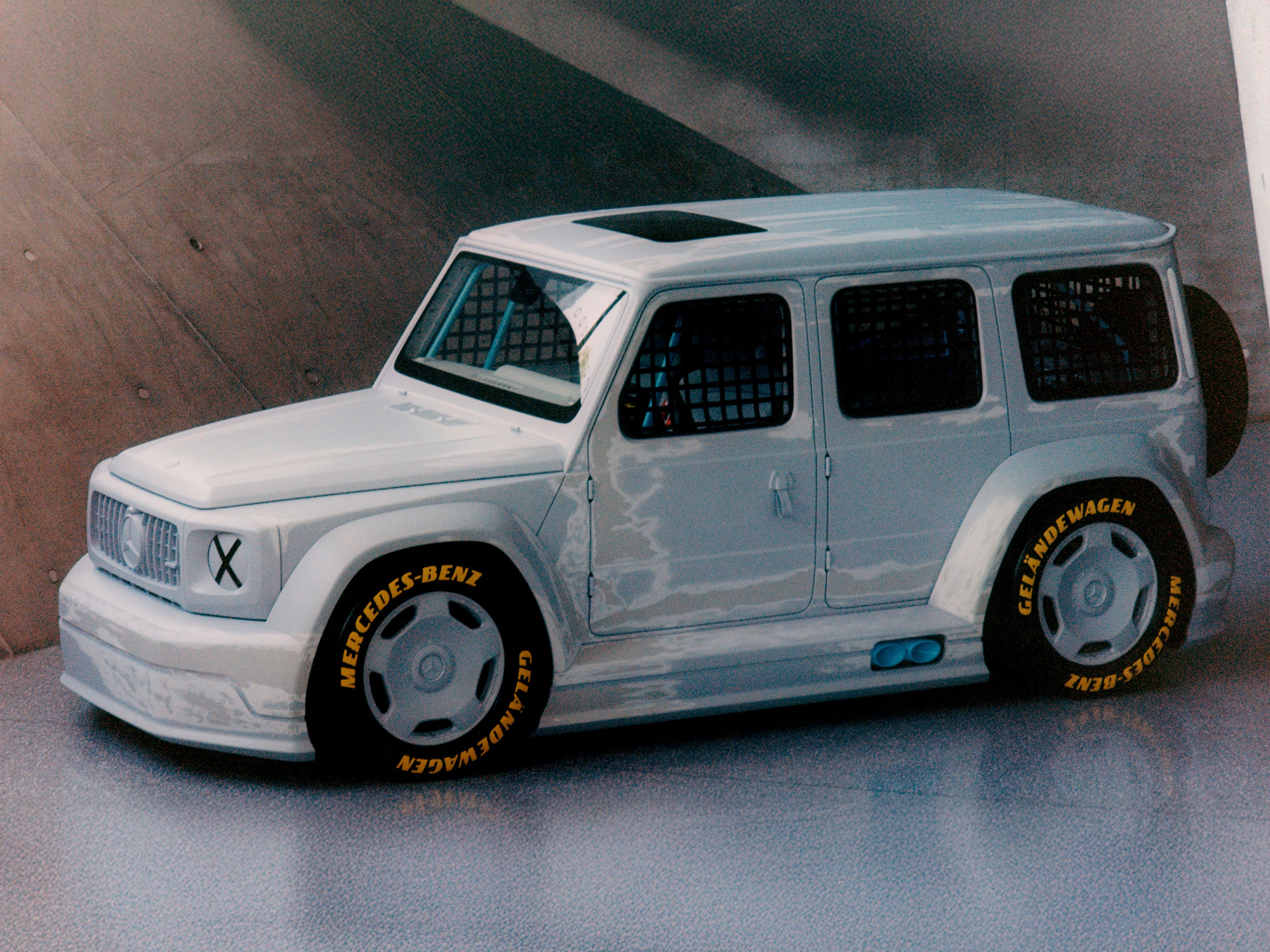 Vista lateral del proyecto Vehículos todoterreno de Mercedes-Benz El proyecto Vehículos todoterreno de Mercedes-Benz
